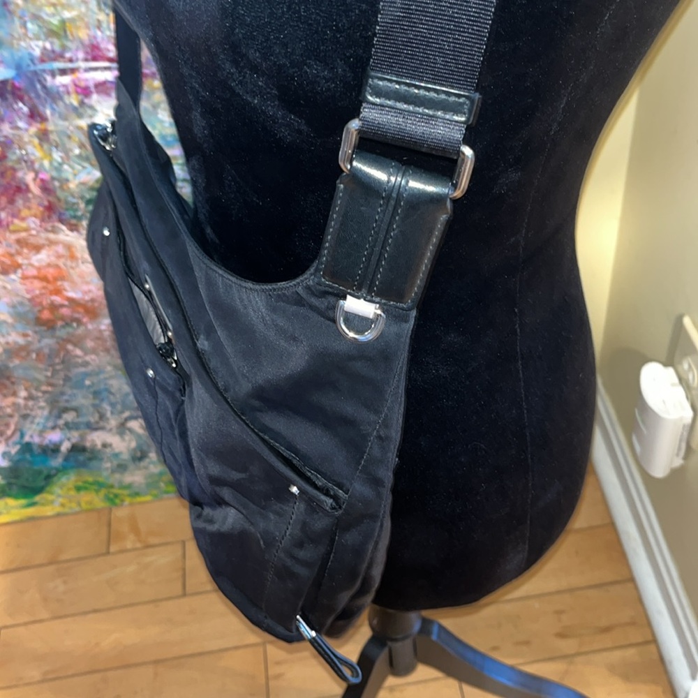 Tumi Crossbody Bag - Picture 3 of 6